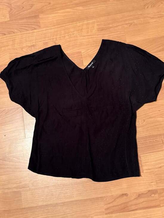 Madewell Tops - Madewell Texture & Thread V-Neck Jacquard Top in True Black